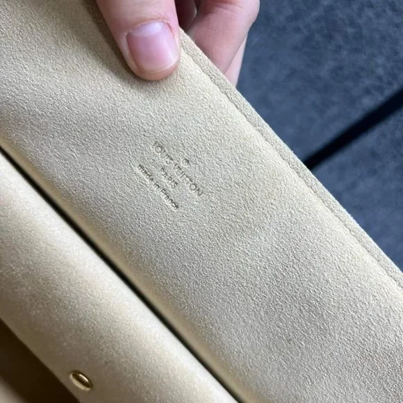 100% Authentic Louis Vuitton Beverly Shoulder Bag - Picture 13 of 15